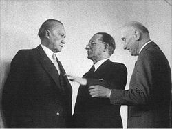 Adenauer De Gasperi
                      Schuman