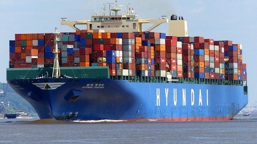 NAVE PORTA CONTAINER DA 20.000 TEUS